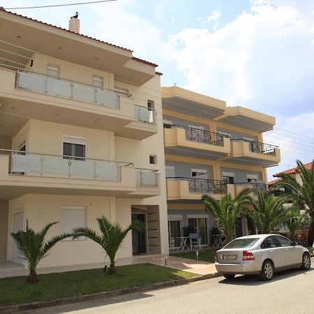 Vicky Rooms Paralia Dionisiou Extérieur photo