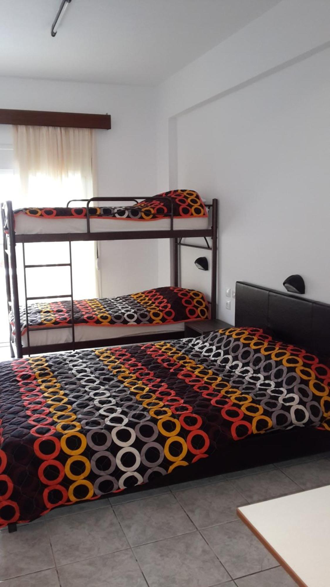 Vicky Rooms Paralia Dionisiou Chambre photo