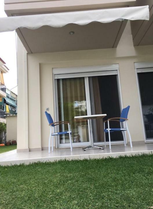 Vicky Rooms Paralia Dionisiou Extérieur photo