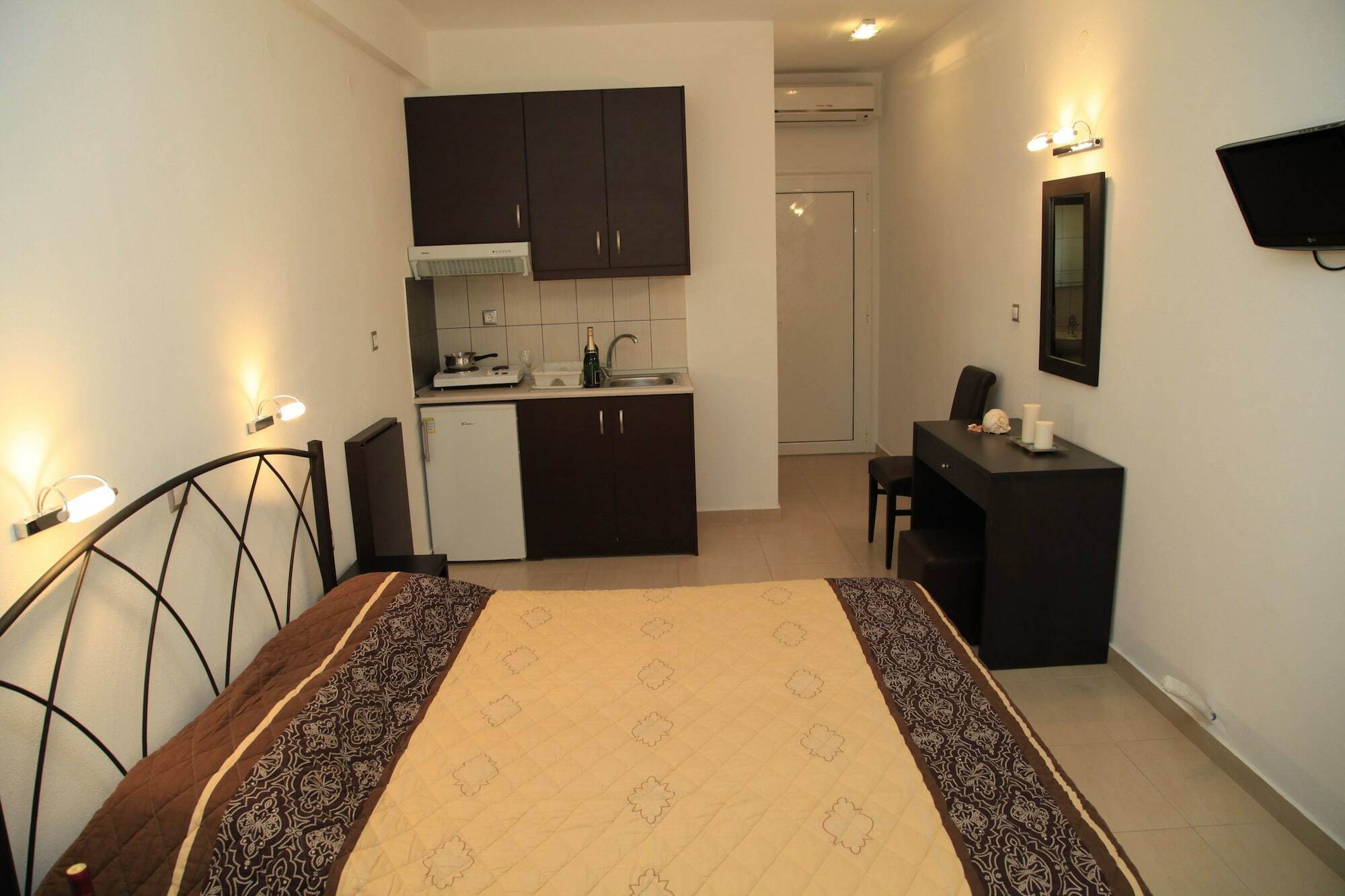 Vicky Rooms Paralia Dionisiou Extérieur photo